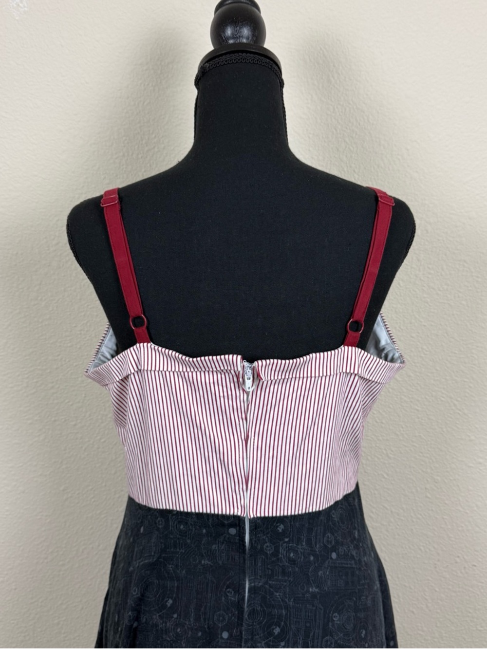 Hot Topic Doctor Who Eleventh Doctor Cosplay Dress XL Skater Style - Picture 4 of 10